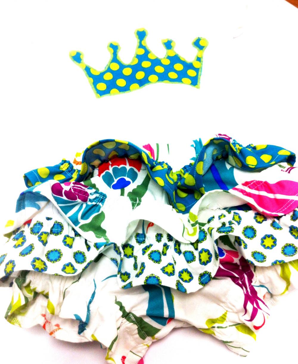 Grand Bazaar Ruffle Butt Set